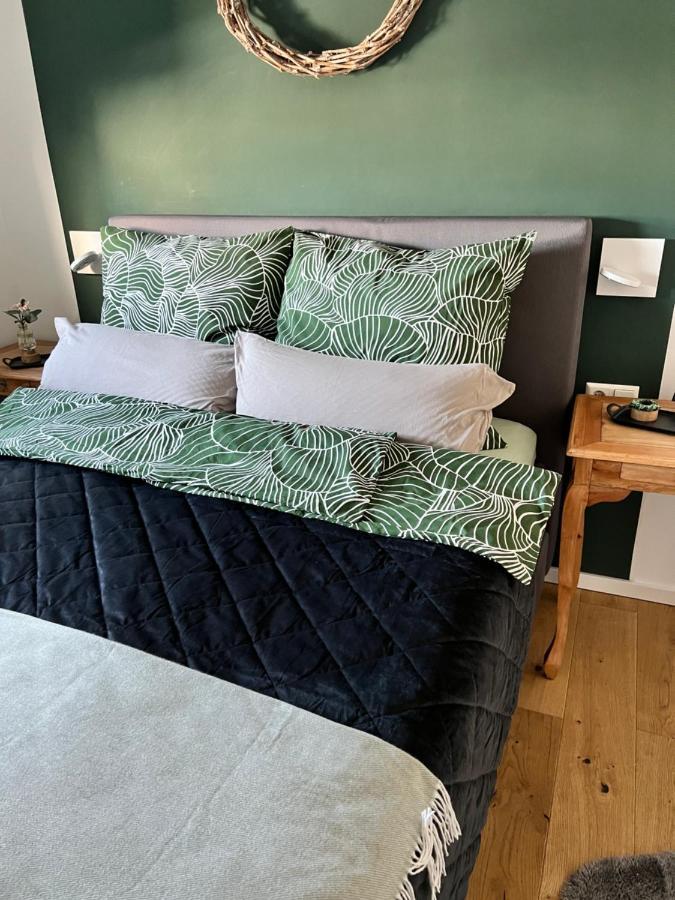 Beehome Euskirchen Extérieur photo